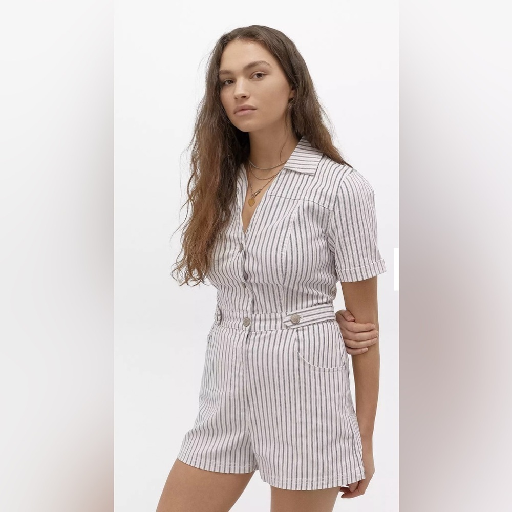 Urban Outfitters BDG Striped Romper Magritte Button-Front Shortall Coverall Sz M
